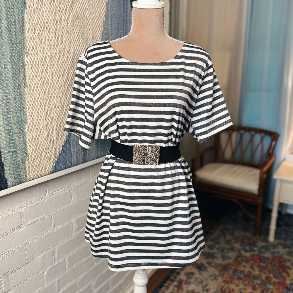 Brooke Shields Zipper Side Striped Knit Shirt
